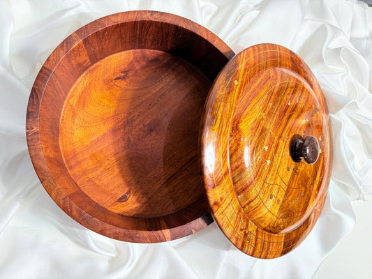 Handcrafted Round Wooden Storage / Hot Pot Box with Removable Lid